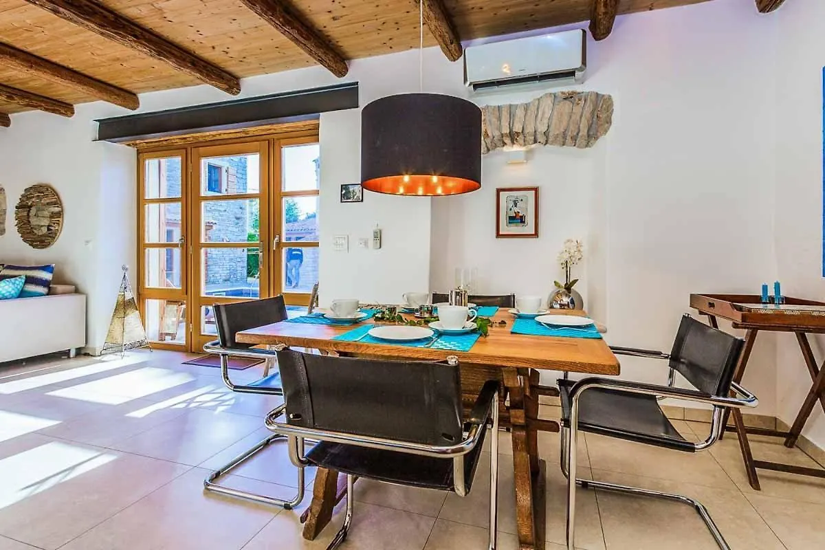 Villa Perla Šišan 0*,  Kroatien